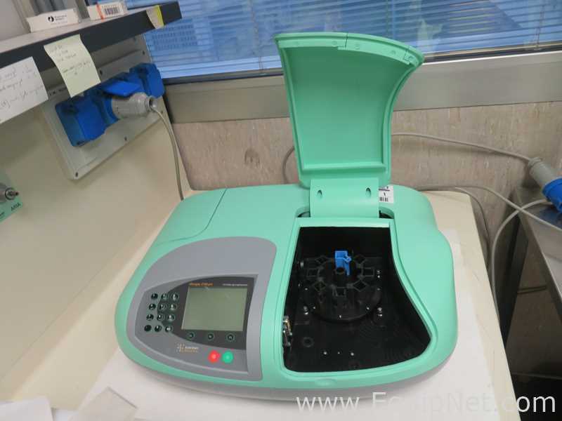 Espectrofotômetro Amersham Biosciences Corp. Ultrospec 2100 pro