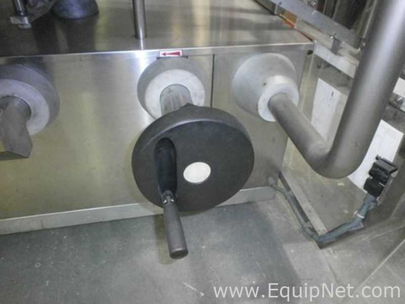 Promatic P150 Carton Former