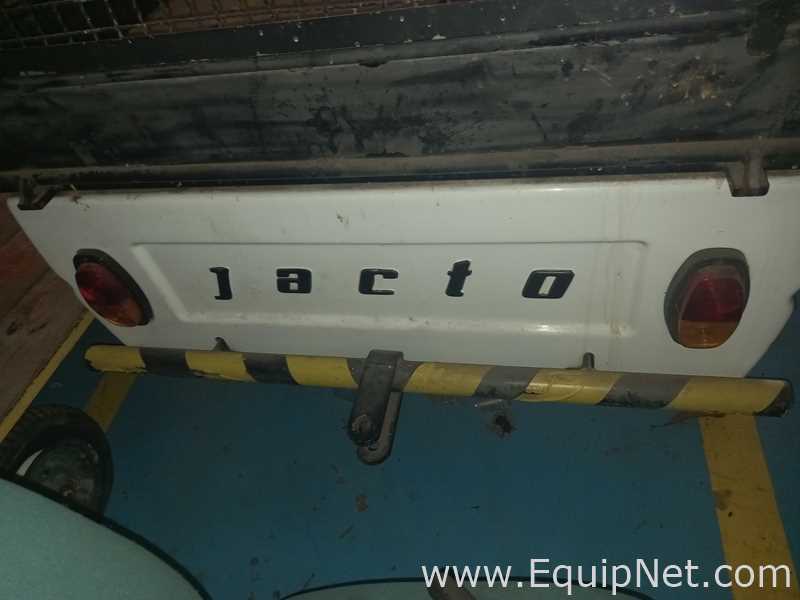 Jacto 0.9吨电动推车