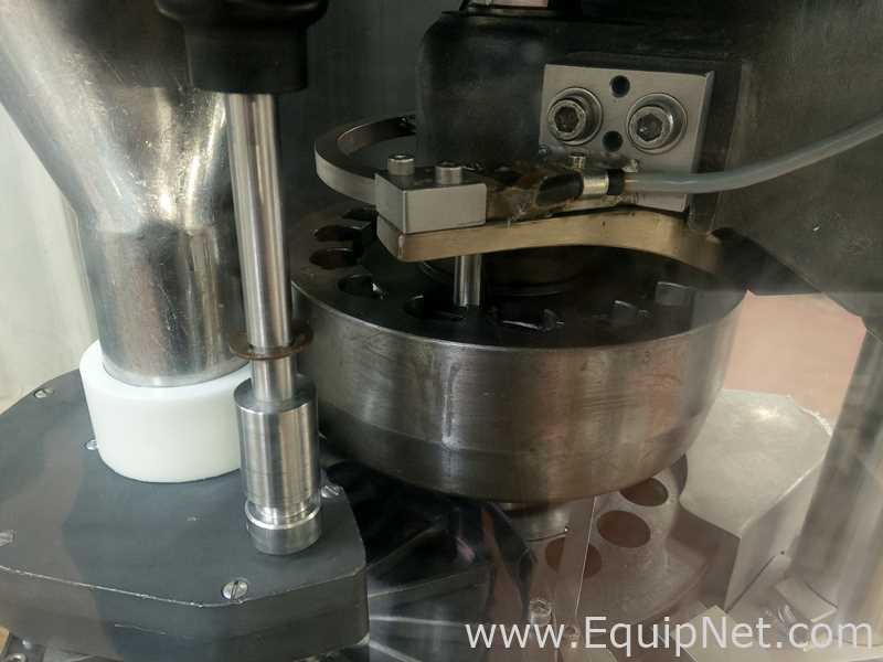 Kilian RLS 15 development tablet press