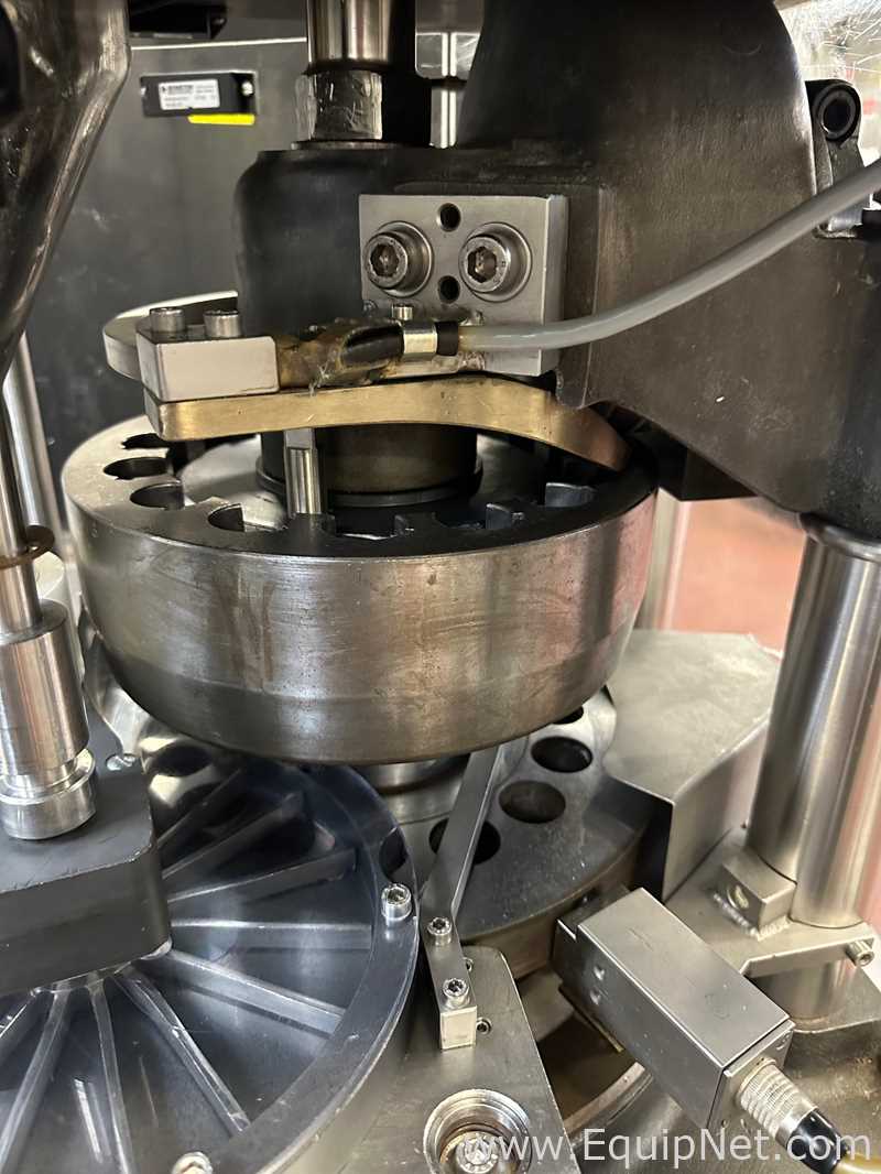 Kilian RLS 15 development tablet press