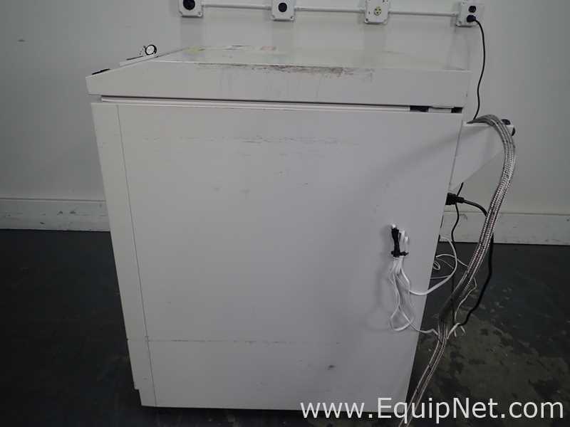 Thermo Fisher Scientific 7402 CryoPlus 2 Liquid Nitrogen Freezer