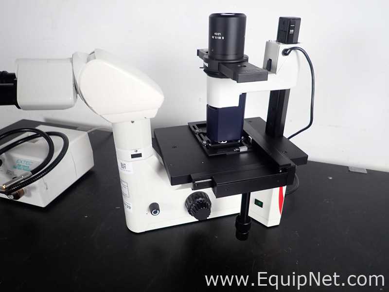 Leica DMIL LED Inverted Microscope with Extec High Intensity Fiber Optic Illuminator