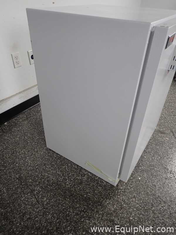 Incubadora Thermo Scientific PR205745R. Sin usar