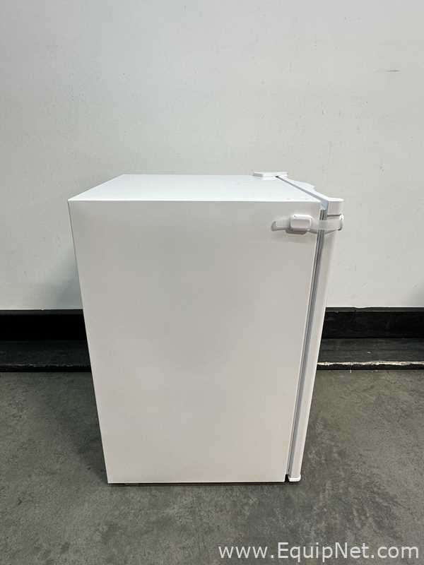 Lot Of 4 VWR HCUCFS-0420 Undercounter Freezers