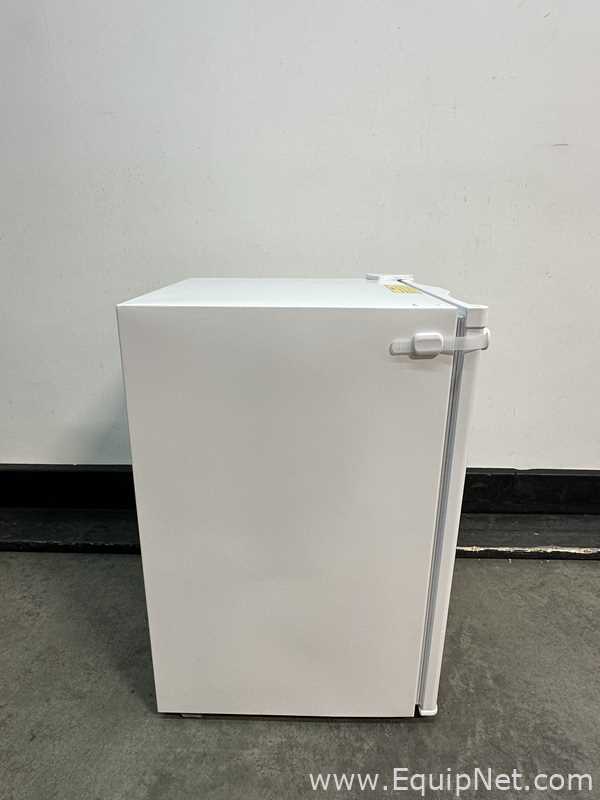 Lot Of 4 VWR HCUCFS-0420 Undercounter Freezers