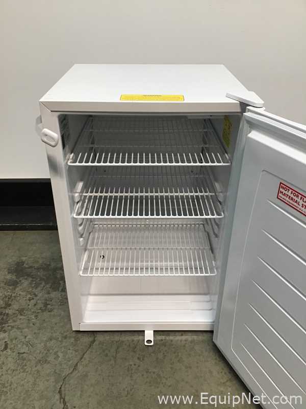 Lot Of 4 VWR HCUCFS-0404 Undercounter Laboratory Refrigerators