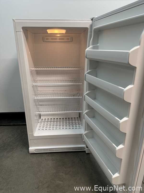 Fisher Scientific 17LREEFSA Isotemp Laboratory Refrigerator