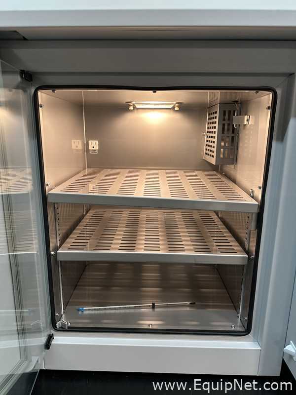 LabNet I-5311-D Incubator