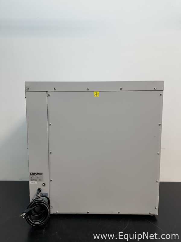 LabNet I-5311-D Incubator