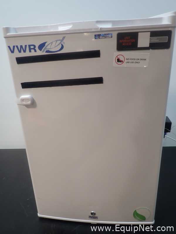 Lot Of 2 VWR HCUCFS-0420 Undercounter Freezers and 2 HCUCFS-0404 Undercounter Refrigerators