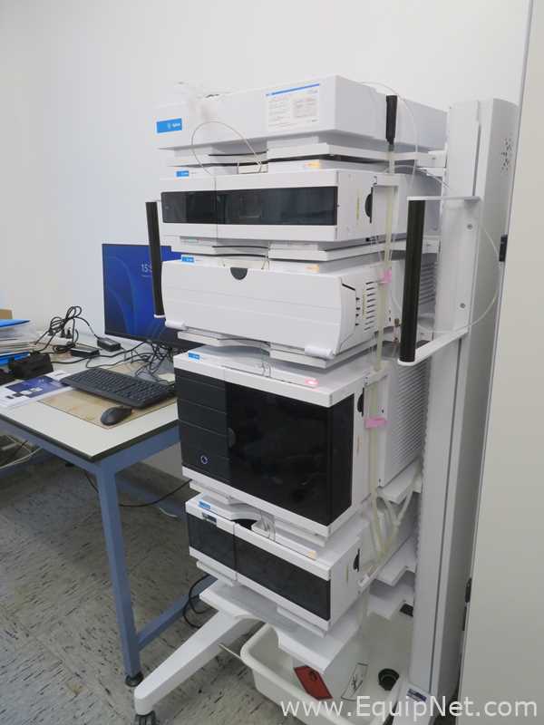 Agilent Technologies 1260 Infinity II HPLC System with 1260 Infinity II VWD Detector