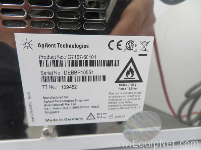 Agilent Technologies 1260 Infinity II HPLC System with 1260 Infinity II VWD Detector