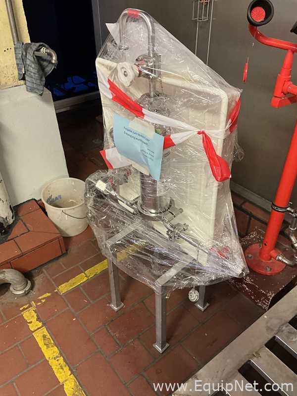 Sommer and Strassburger Filtra Line Stainless Steel Cartridge Filter Housing