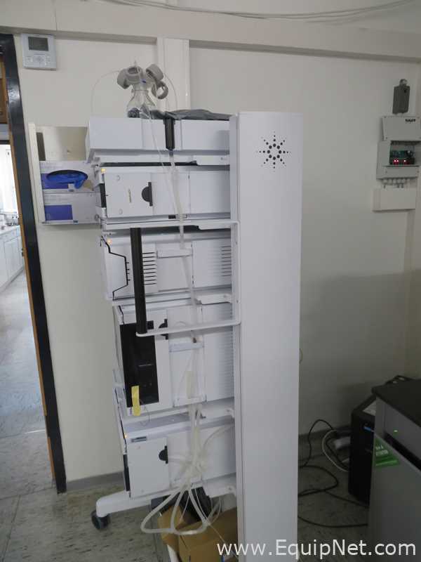 Agilent Technologies 1260 Infinity II HPLC System with VWD Detector