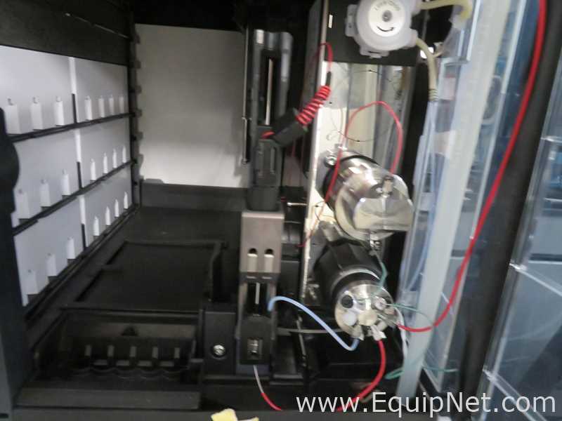 Agilent Technologies 1260 Infinity II HPLC System with VWD Detector