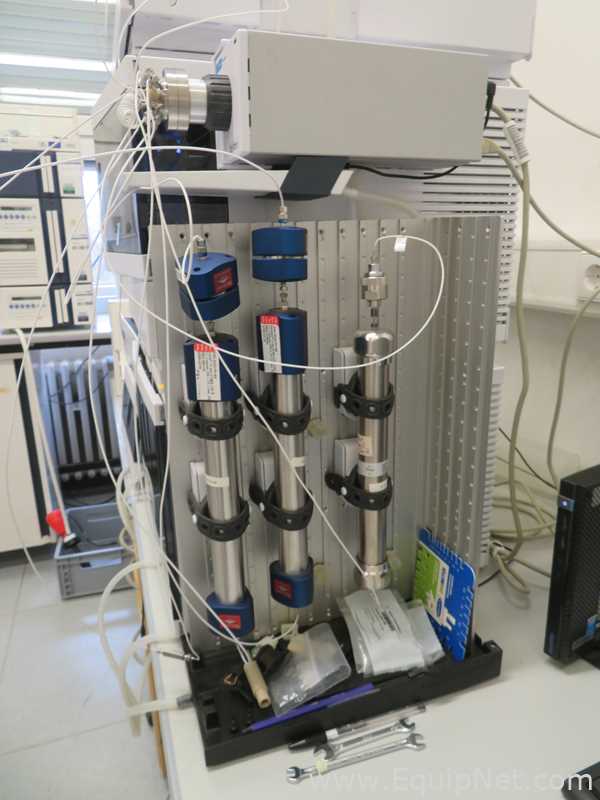 Agilent Technologies 1260 Infinity II Prep HPLC System with VWD Detector