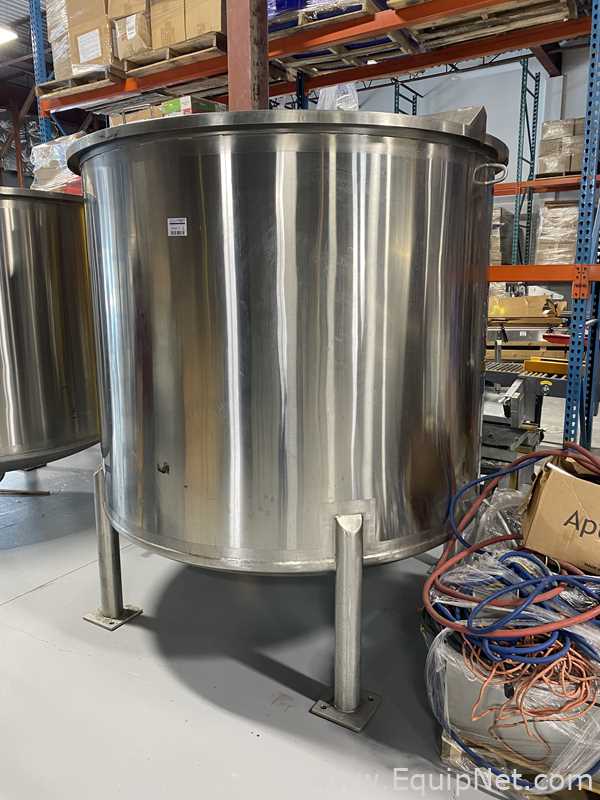 Tanque Acero inoxidable  .  1000 Galones