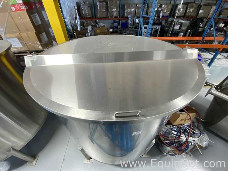 Tanque Acero inoxidable  .  1000 Galones
