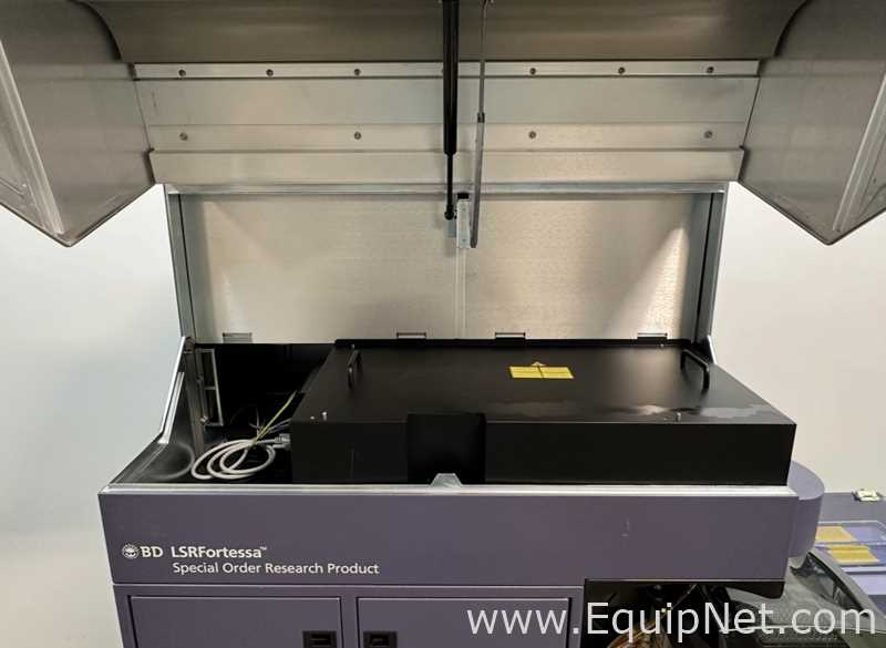 Analisador Becton Dickinson BD LSR Fortessa