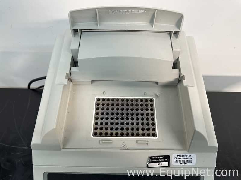 Perkin Elmer GeneAmp PCR System 9700 PCR and Thermal Cycler