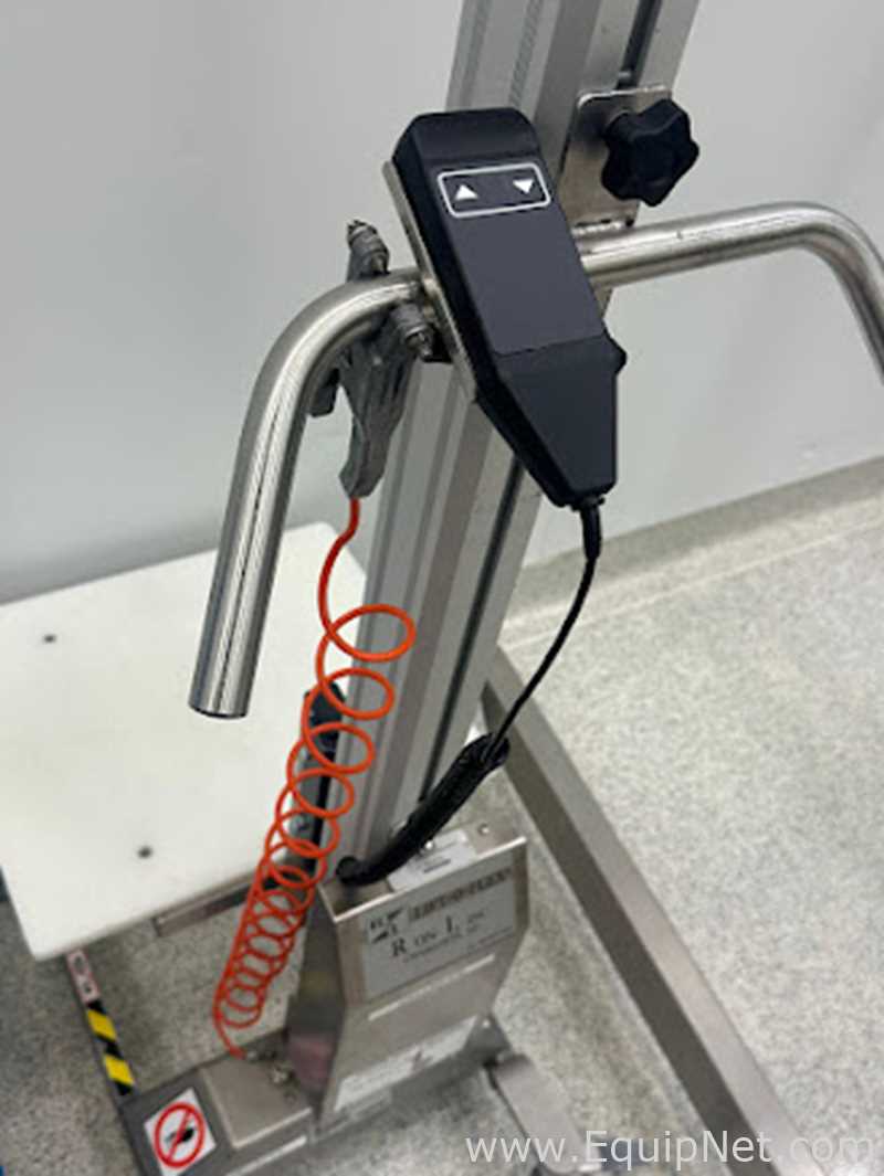 R on I Inc. Lift and Drive 90ES Delumper Lift