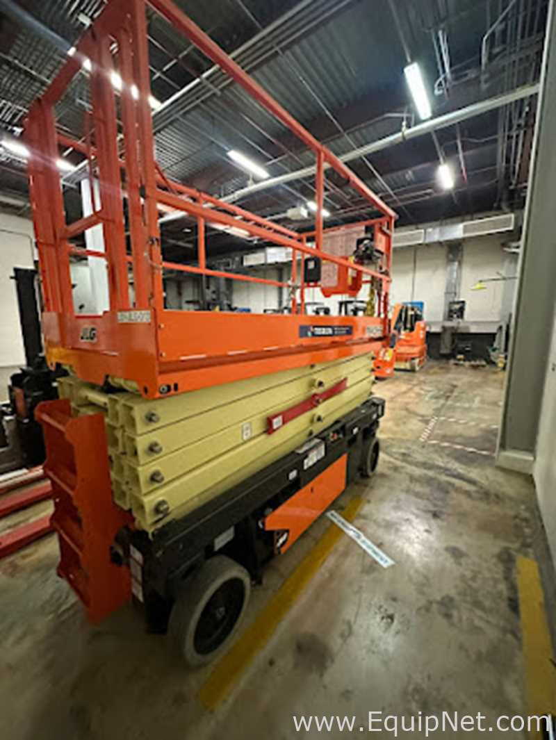 Elevador JLG Industries R4045