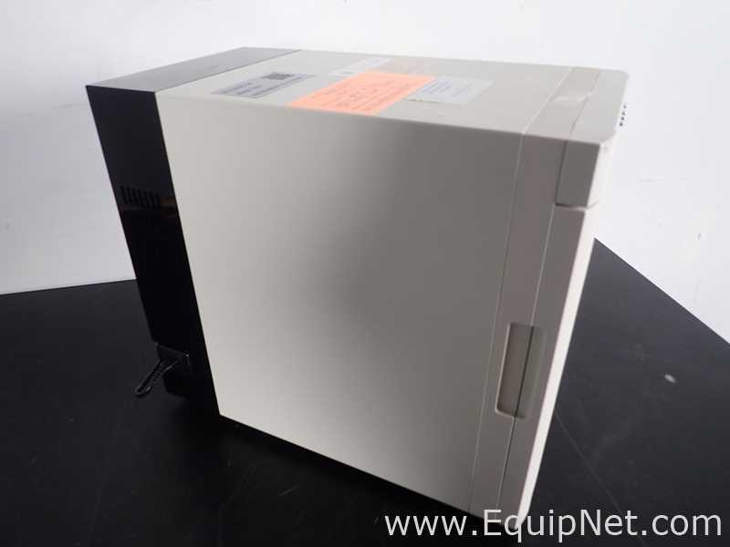 Thermo Fisher Scientific Heratherm IMC 18 Incubator