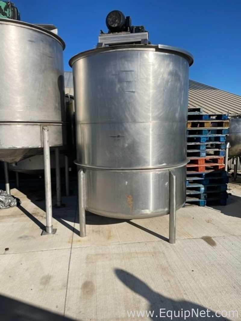 Approx 1000 Gallon Single Wall Mixing Tank