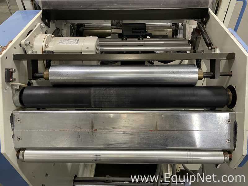 Embaladora de Fluxo Fuji Machinery Co. Ltd. FW7700