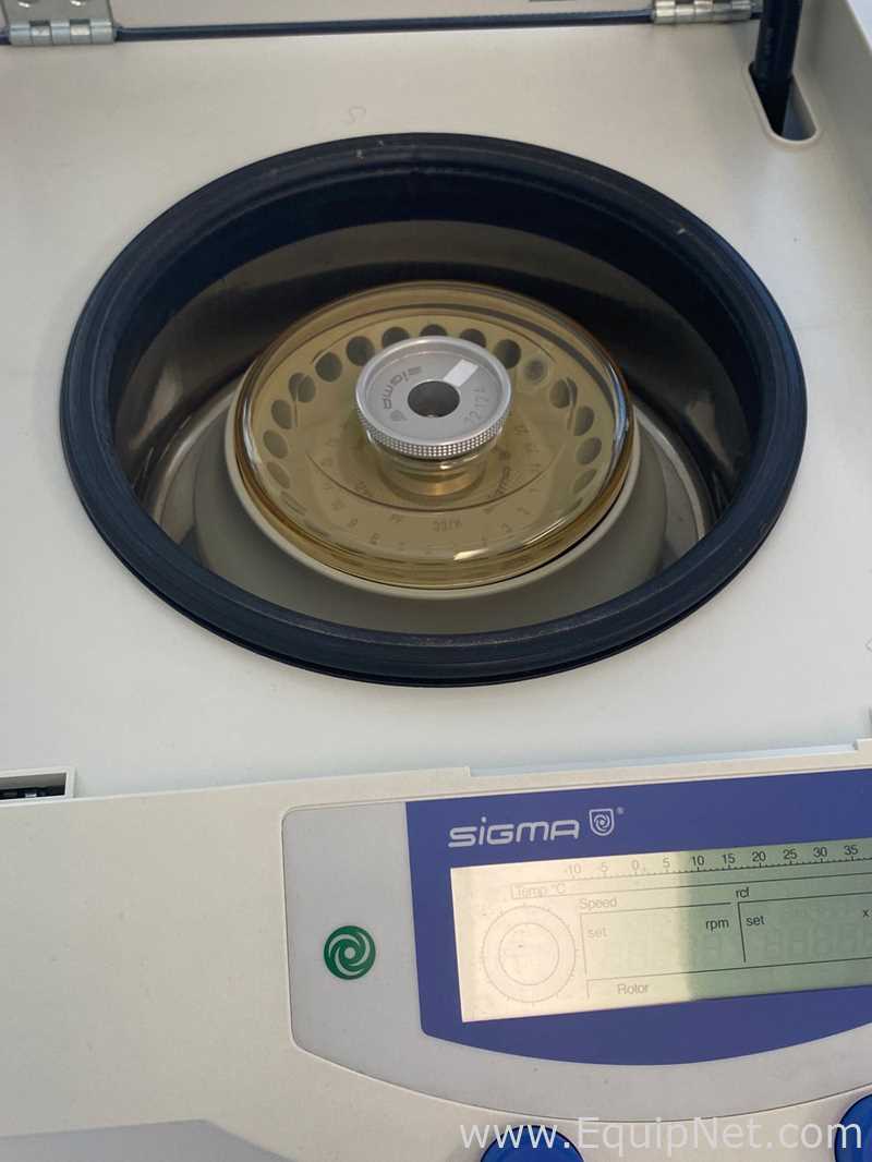 Centrífuga para laboratorio Sigma 1-15PK