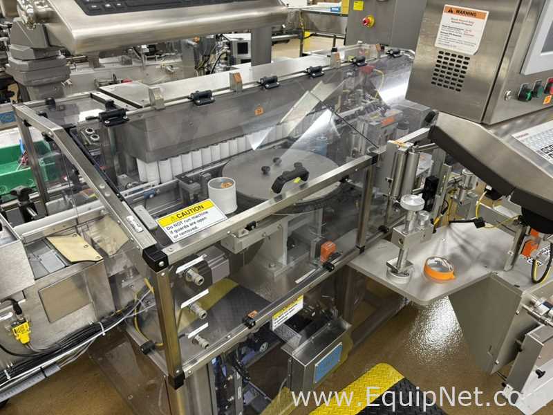 Weiler VRD-1000L High Speed Pressure Sensitive Vert. Roller Inline Labeler with Accum. Table