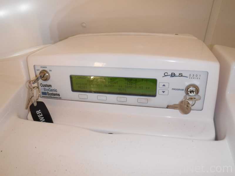 BioLife Solutions V-3000AB Liquid Nitrogen Cryopreservation Storage System