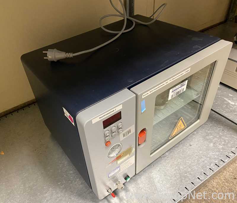 SalvisLab Vacucenter VC-20NW Drying Oven