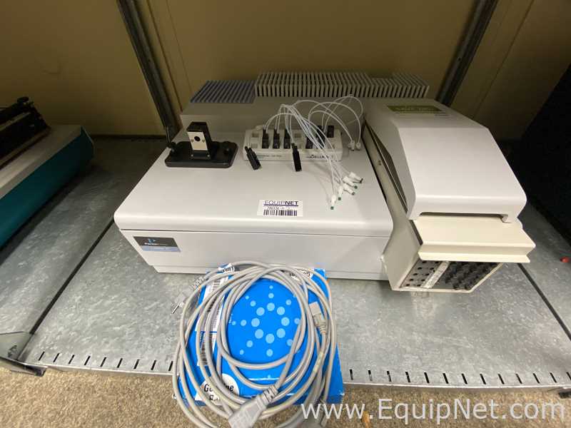 Espectrómetro Perkin Elmer Lamda 25