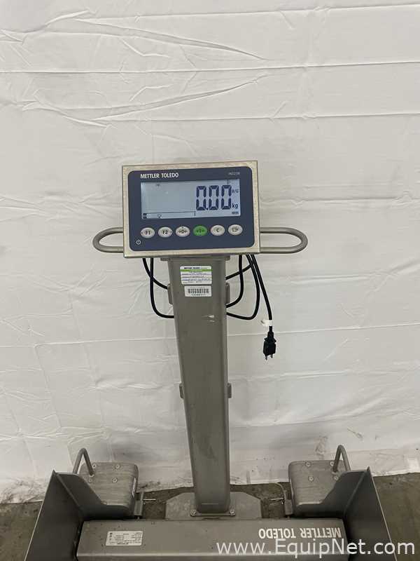 Mettler Toledo 2888 Floor Scale with IND236 Weight Indicator