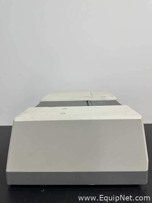 Espectrofotómetro Beckman Coulter DU 800