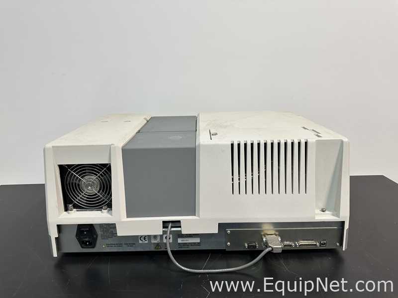 Espectrofotómetro Beckman Coulter DU 800