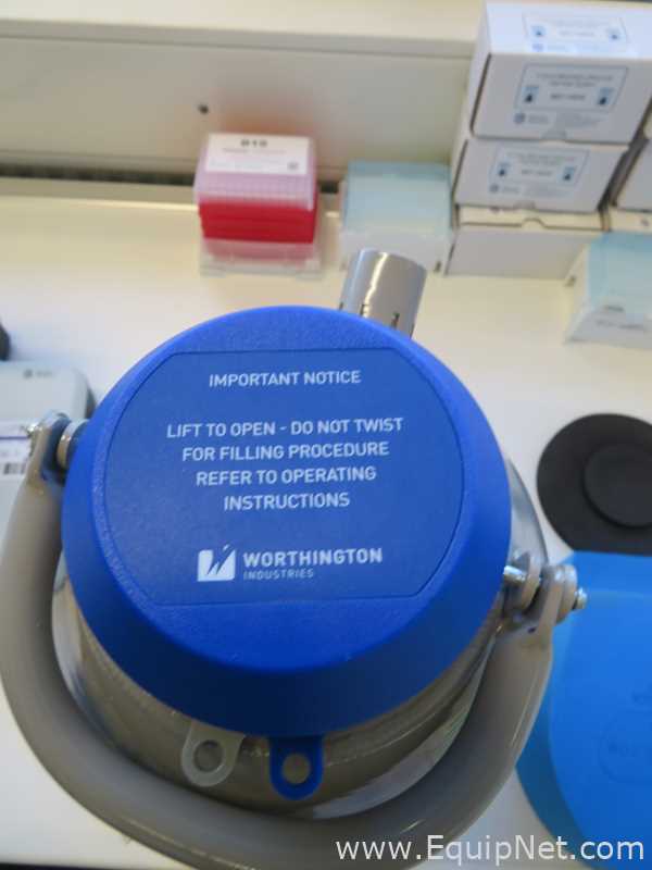 Worthington Industries CX100B-11M 4.1 Liters Liquid Nitrogen with Transport Case
