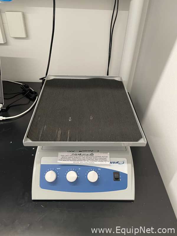 VWR Analog Rocker 1 Tier Rocking Platform Shaker