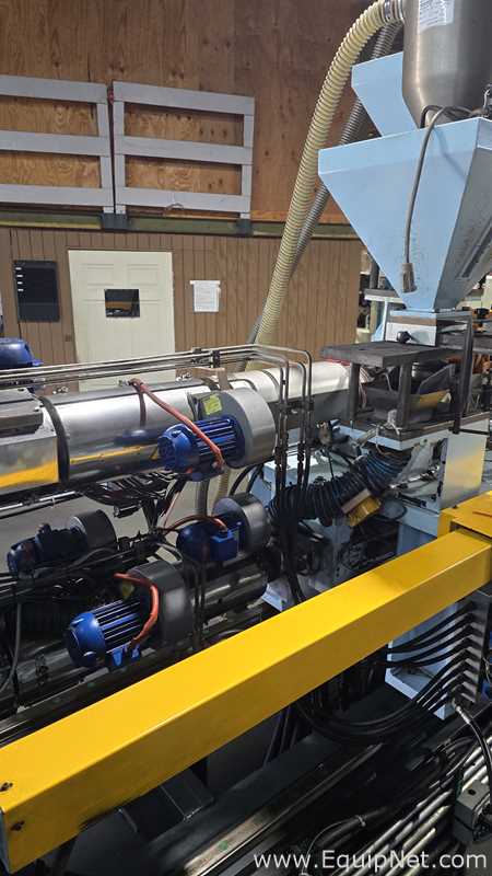 Equipamento de Molde de Injeção Main Group  Delta Up 2-750