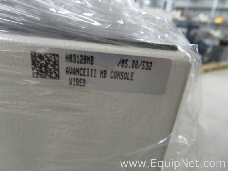 Ressonância Magnética Nuclear Bruker Advance III 400