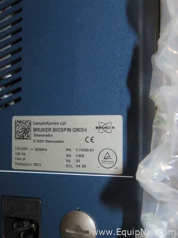 Ressonância Magnética Nuclear Bruker Advance III 400