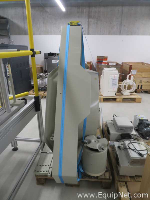 Ressonância Magnética Nuclear Bruker Advance III 400