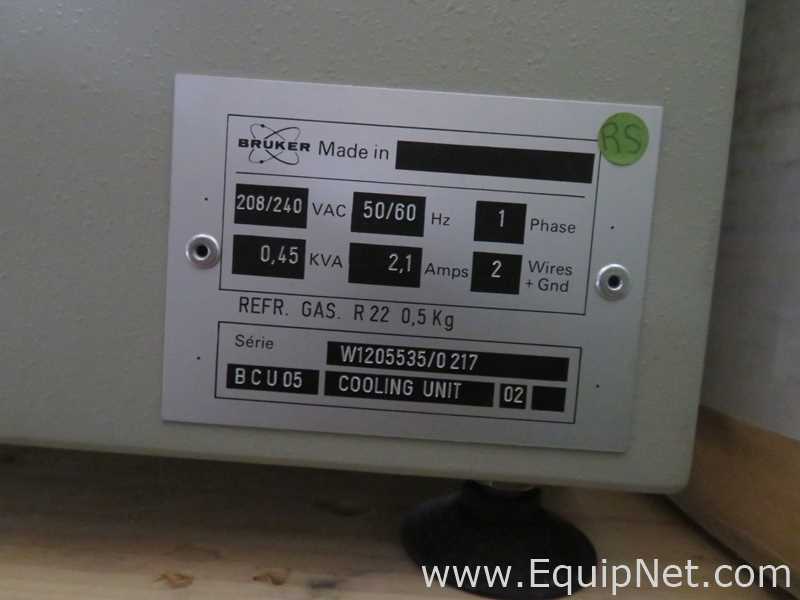 Ressonância Magnética Nuclear Bruker Advance III 400