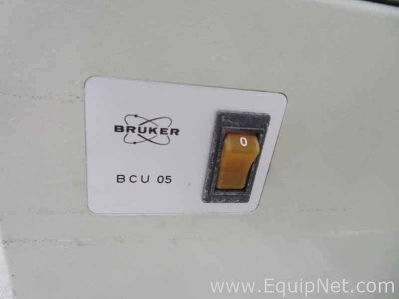 Ressonância Magnética Nuclear Bruker Advance III 400