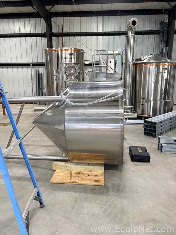 Equipamento de fabricação de cerveja e destilação Specific Mechanical Systems 8.5 BBL 2 Vessel Brewhouse 
