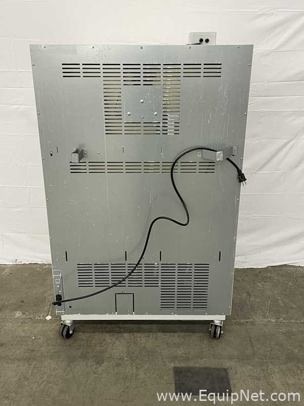 Binder KB240 Lab Incubator