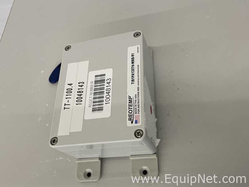 Binder KB240 Lab Incubator