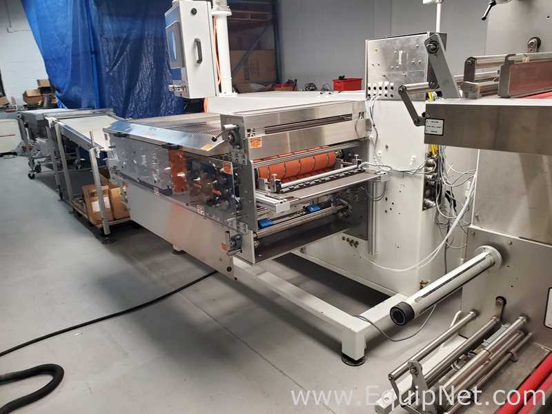 Circle Packaging Machinery H22X8SX Horizontal Form Fill Seal Machine